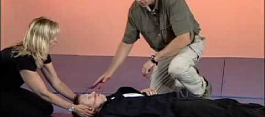 First Aid Kit Gunshot Wound First Aid DVD Title2